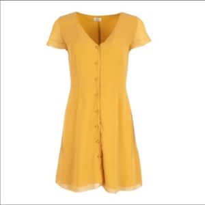 Aritzia Wilfred Zelie Cairo Gold Button Down Dress